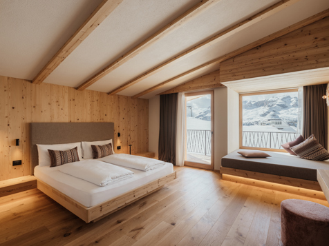 Dolomites Panorama Room image 1