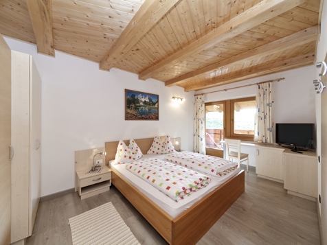 Doppelbettzimmer image 1