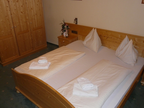 Doppelbettzimmer image 1