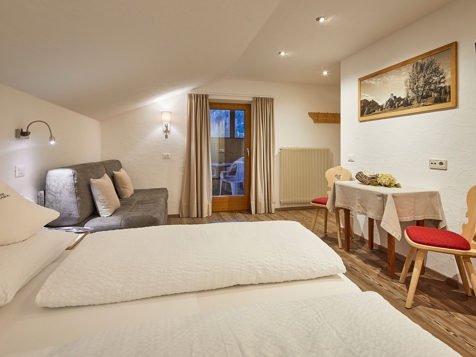 Doppelzimmer 4 mit Balkon image 1