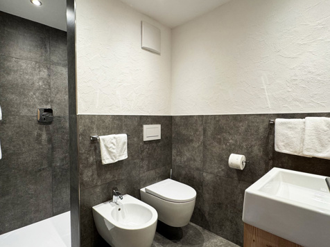 Doppelzimmer 4 mit Balkon image 3