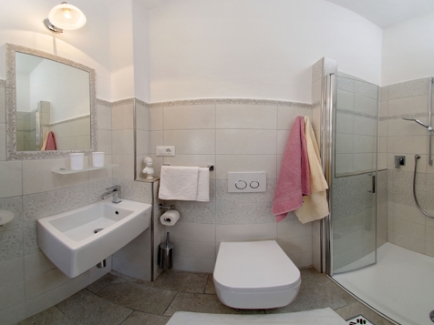Doppelzimmer 'City' image 3