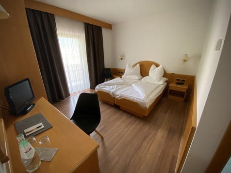 Doppelzimmer Cityview image 4