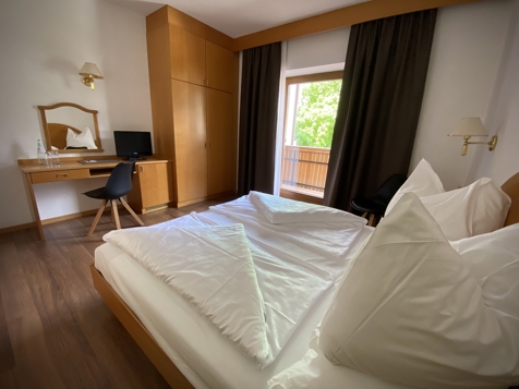 Doppelzimmer Cityview image 5