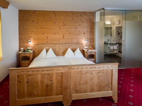 DOPPELZIMMER image 1