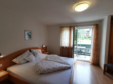Doppelzimmer image 12