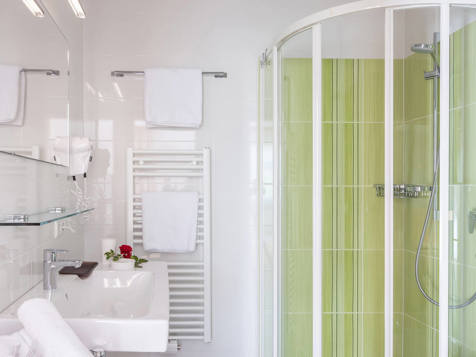 Doppelzimmer image 15