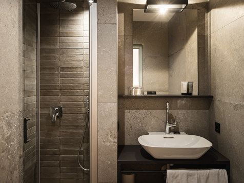 DOPPELZIMMER image 16