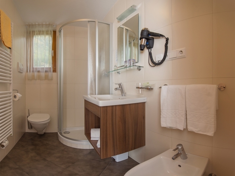 DOPPELZIMMER image 4