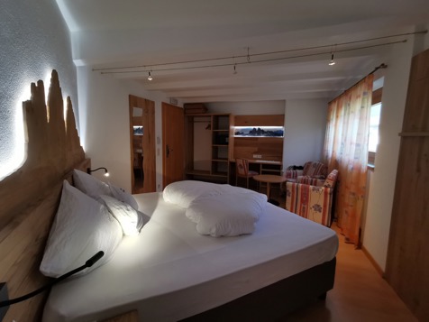 Doppelzimmer image 8