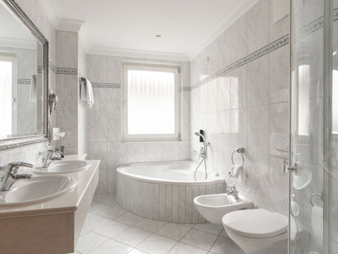Doppelzimmer Deluxe image 20