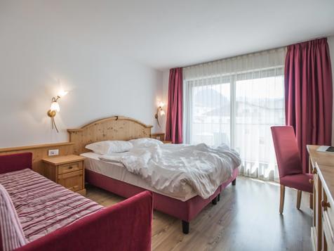 Doppelzimmer Dolomiten image 2