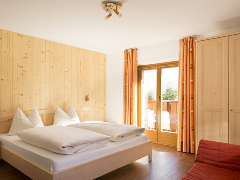 Doppelzimmer mit Balkon image 11