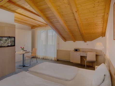 Doppelzimmer mit Balkon image 4