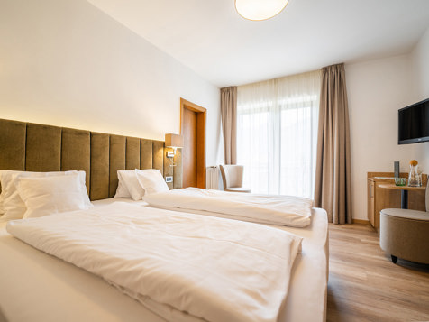 DOPPELZIMMER MIT NORD/OSTBALKON image 8