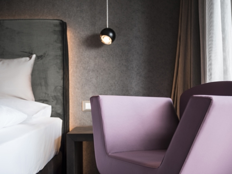 Doppelzimmer mit Südostbalkon image 5