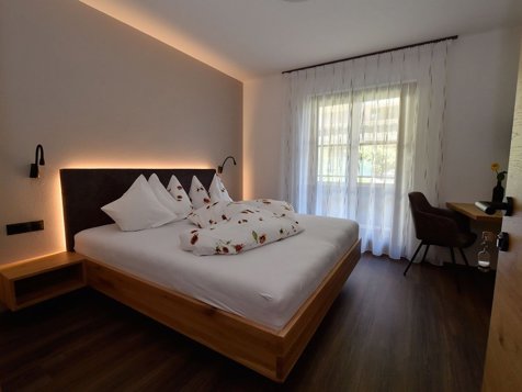 DOPPELZIMMER ROSE image 1
