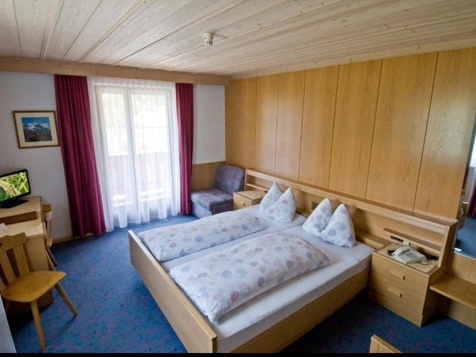 Doppelzimmer Standard ohne Balkon (17m²) image 1