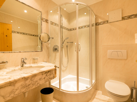 Doppelzimmer Standard zur Ostseite image 3