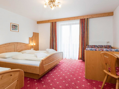 Doppelzimmer Superior image 3