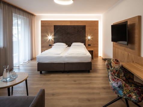 Doppelzimmer Superior Eiche Balkon 1. + 2. Stock image 8