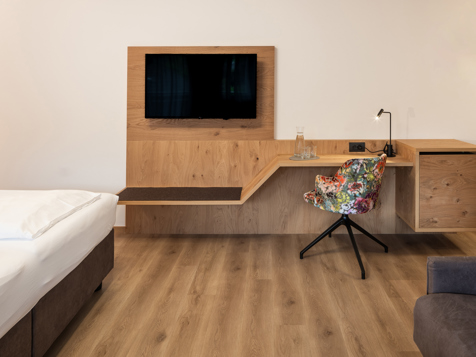 Doppelzimmer Superior Eiche Balkon 1. + 2. Stock image 9