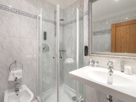 Double room Comfort image 16