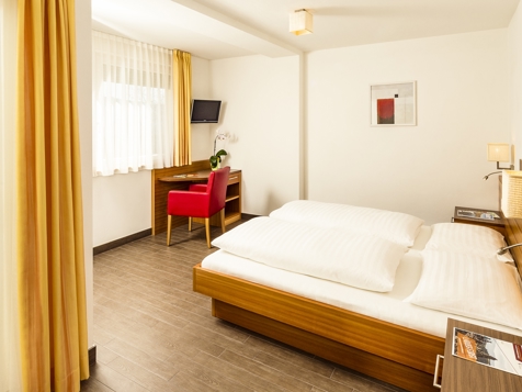 Double room comfort image 8