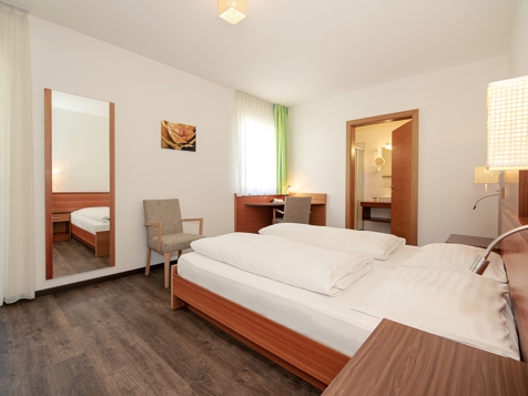 Double room comfort image 9