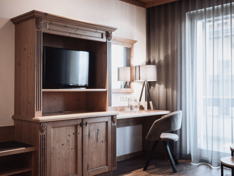 Double room Deluxe image 13