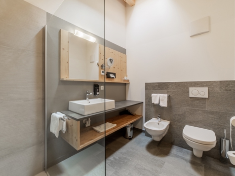 Double room Deluxe image 3