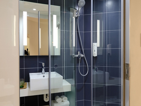 Double room Deluxe image 4