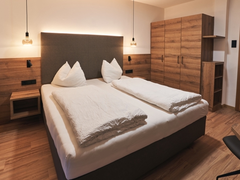 Double room deluxe image 5