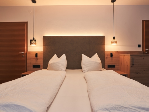 Double room deluxe image 8
