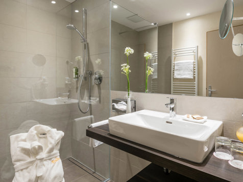 Double room economy for single using image 2