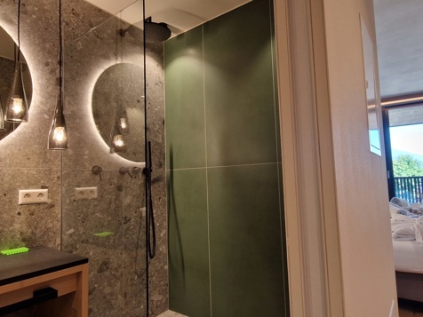 Double room image 3