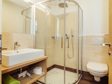 Double Room image 5