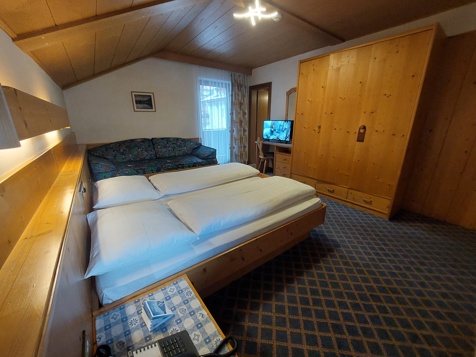 Double room image 7