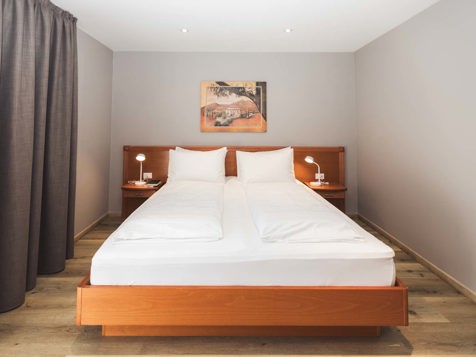 Double room image 7