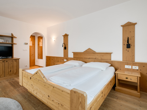 Double room image 8