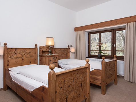 Double room "in the main house" with 2 beds image 4