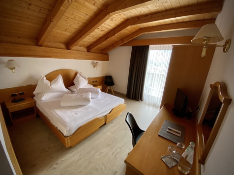 Double room Mountainview image 4