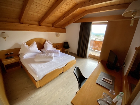 Double room Mountainview image 6