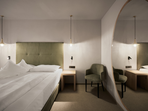 Double room standard with carpeted floors image 5