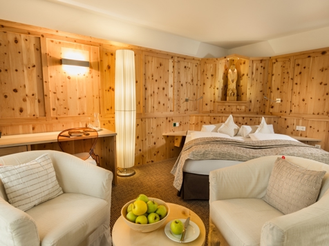 Double room Superior image 1