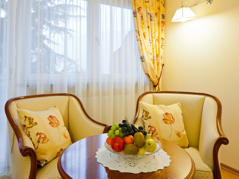 Double room Superior image 10