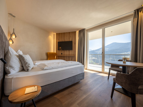 Double room SUPERIOR image 9