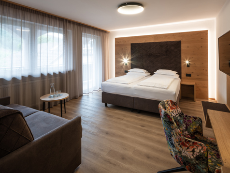 double room Superior oak balcony 1st or 2nd floor image 7