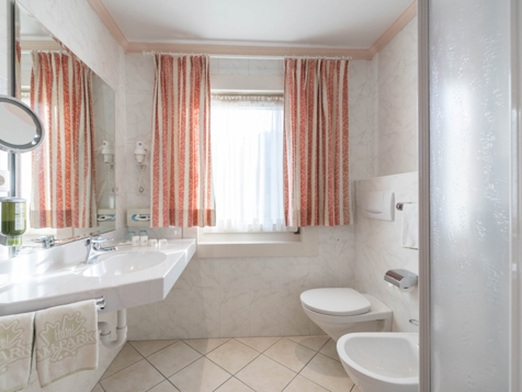 DOUBLE ROOM SUPERIOR PANORAMA image 2