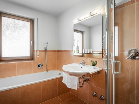 Double room Superior with La Varella view image 3